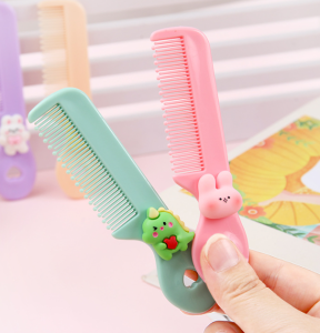 Gửi lược chải tóc
